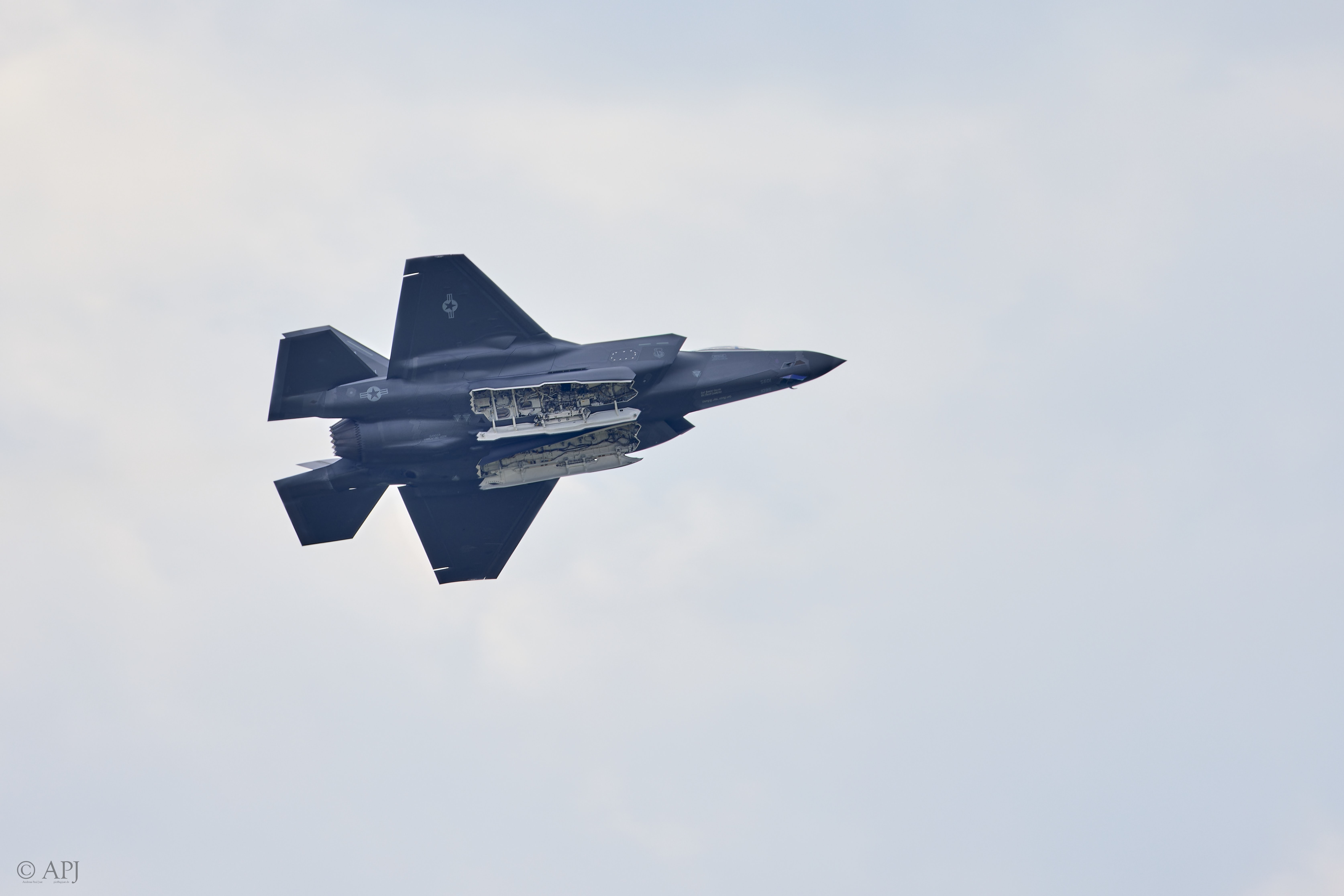 261 APJ A7A0042 CR3  DX3