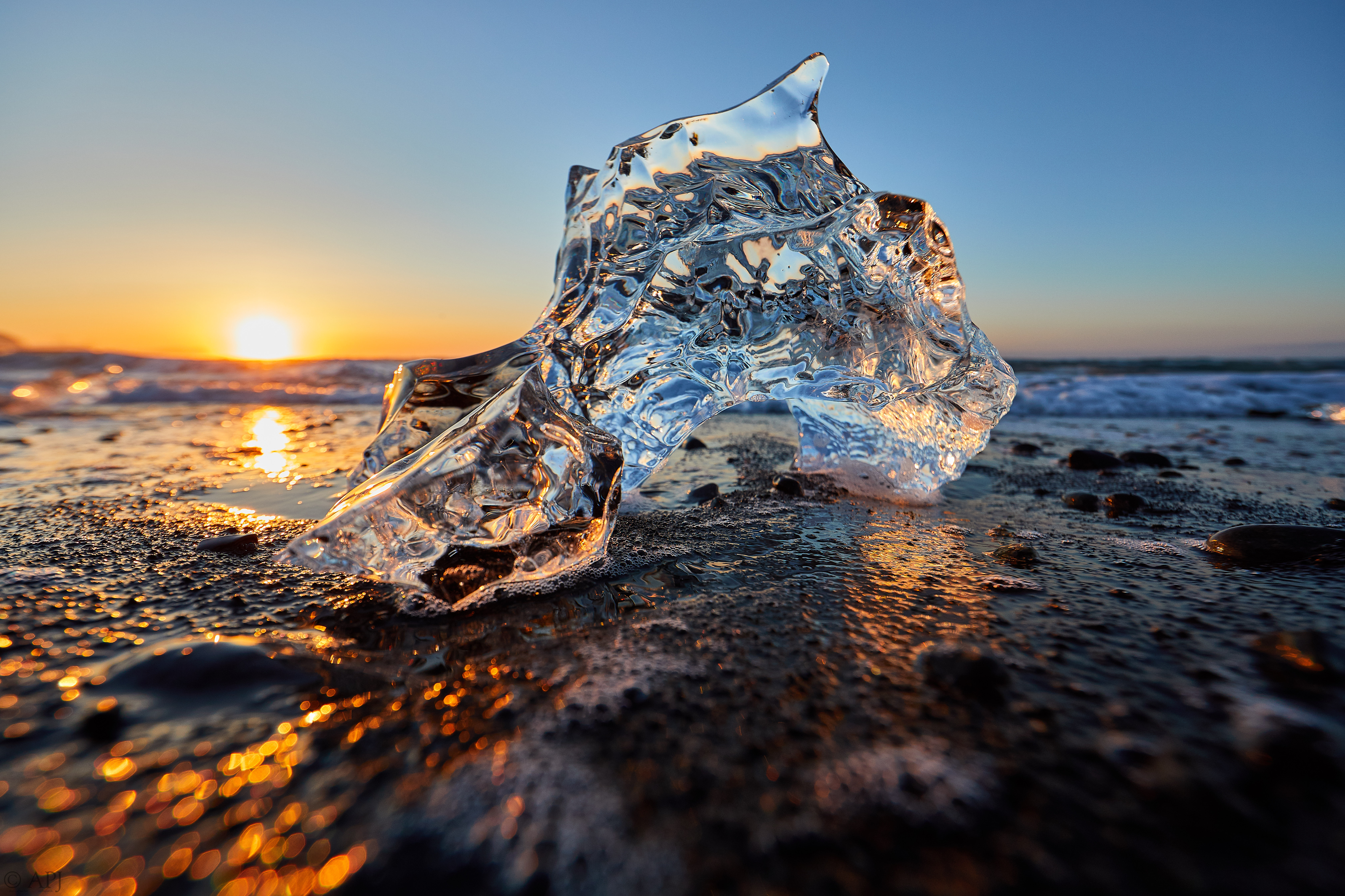 1265  073053000741 APJ 5602