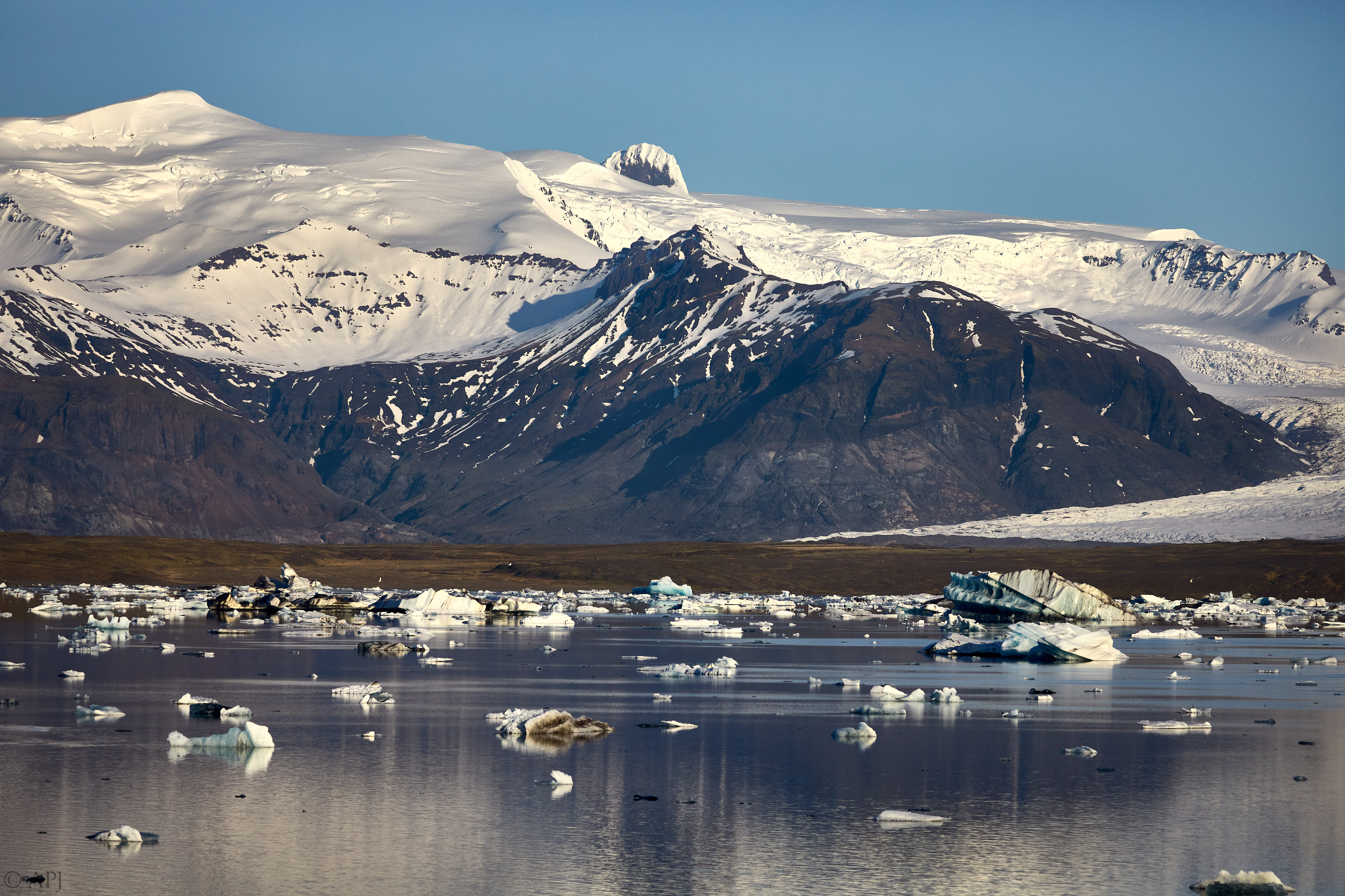 1452  073053000741 APJ 5790