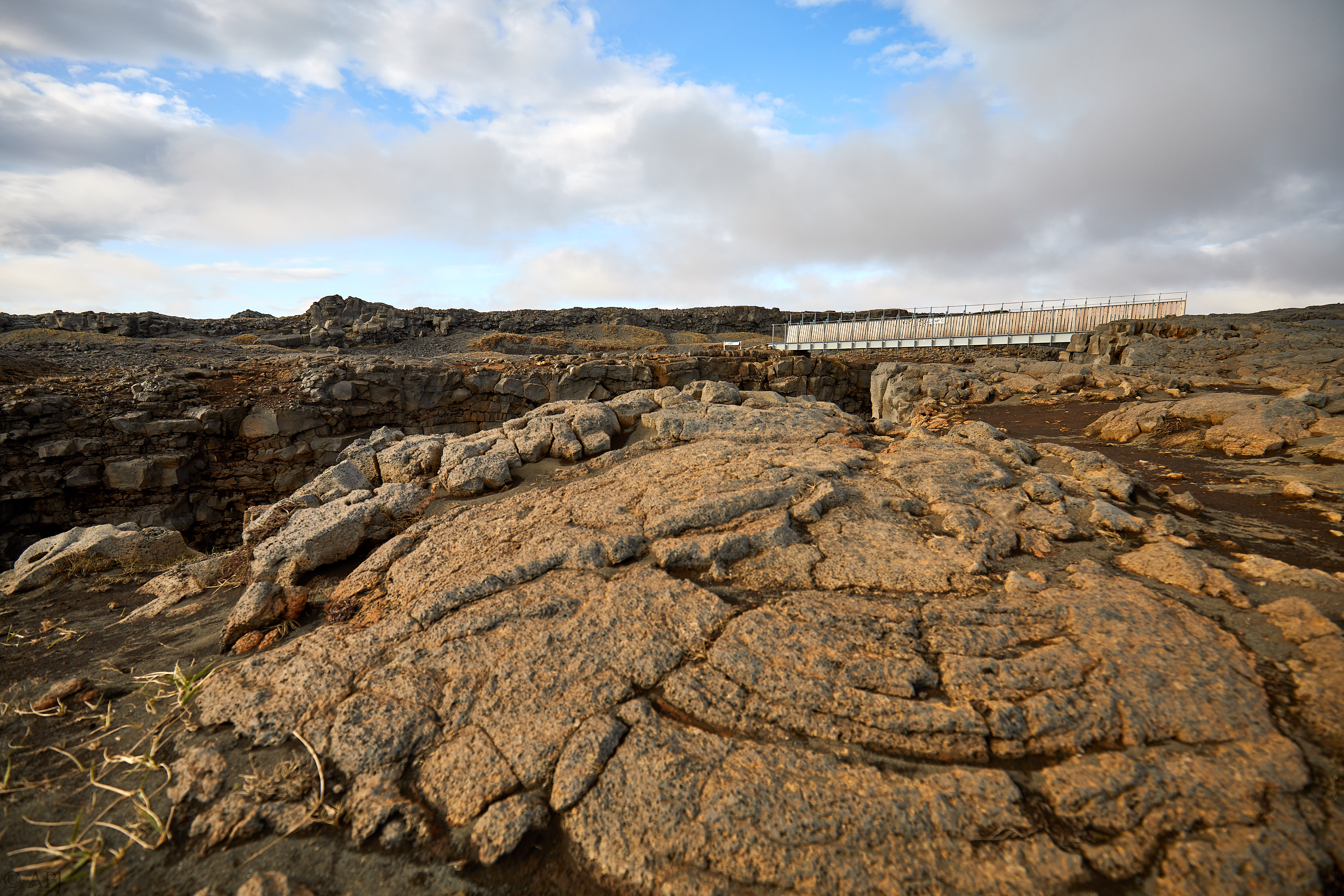 16  073053000741 APJ 4348