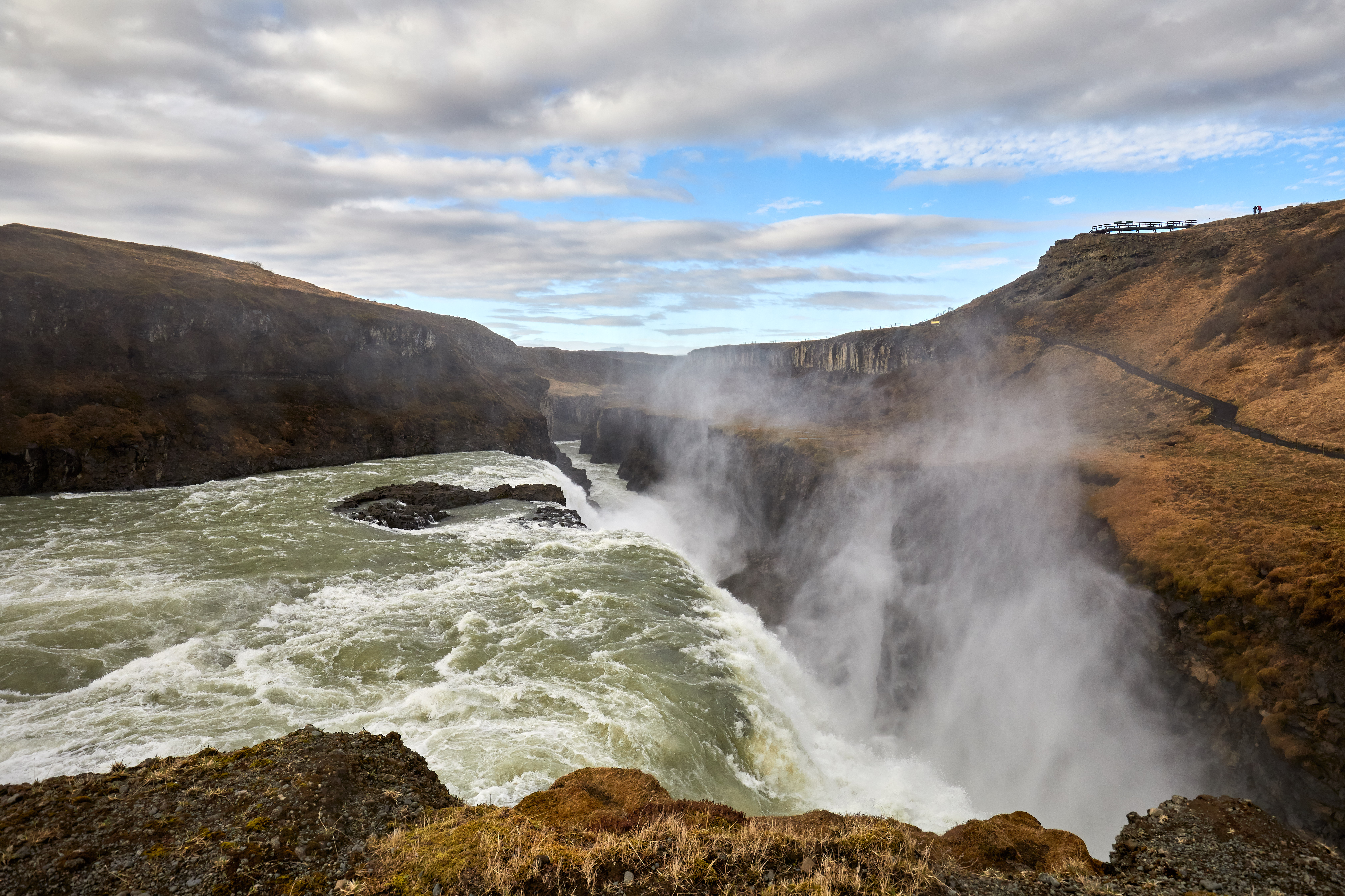 379  073053000741 APJ 4713